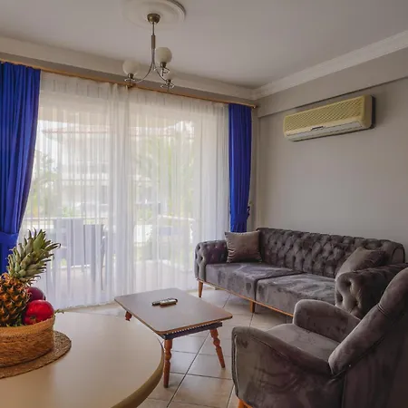 Sunset And アパートホテル