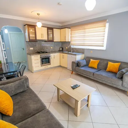 Sunset And アパートホテル 3*