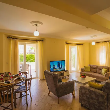 Sunset And アパートホテル