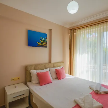Sunset And Aparthotel 4*