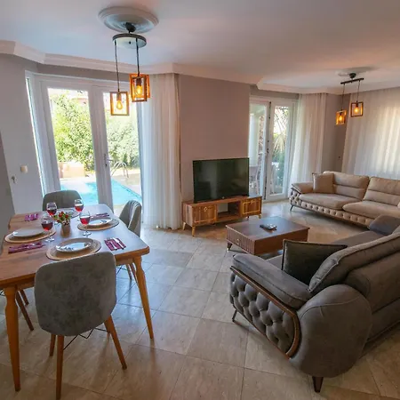 Sunset Villas&apartments 3*