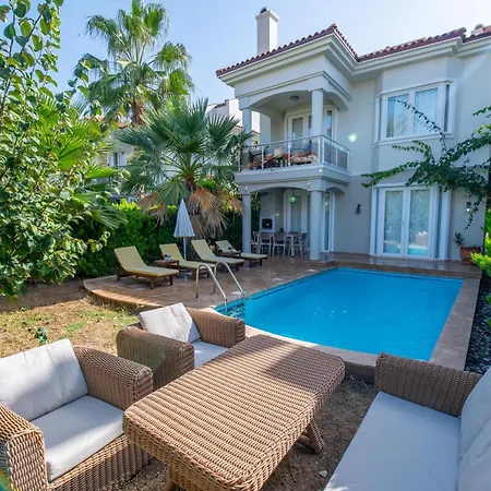 Sunset Villas&apartments 3*