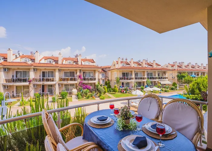 Sunset And Φετιγιέ