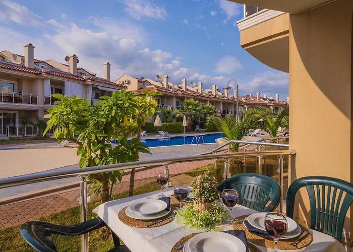 Sunset And 3* Φετιγιέ