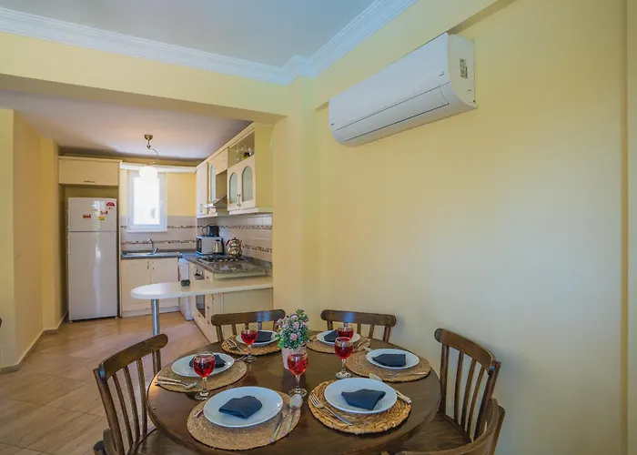 Sunset And 3* Φετιγιέ